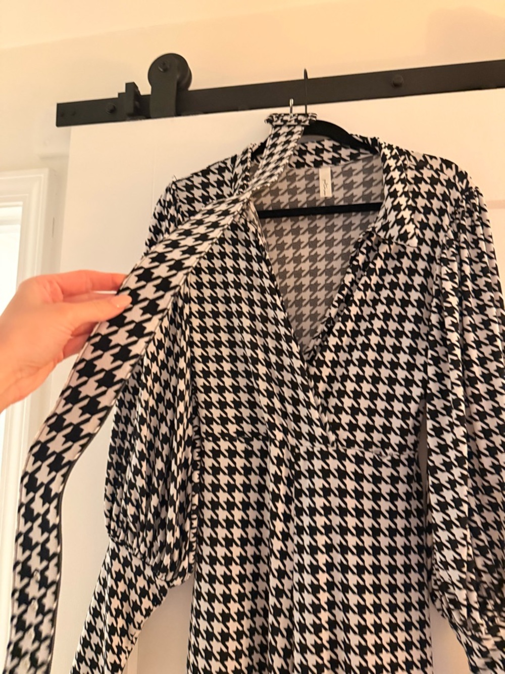 Houndstooth Wide-Leg Jumpsuit in Black & White - Picture 5 of 6